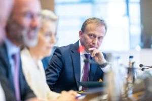 UE promite investiţii mai mari în apărare fără a compromite modelul social european